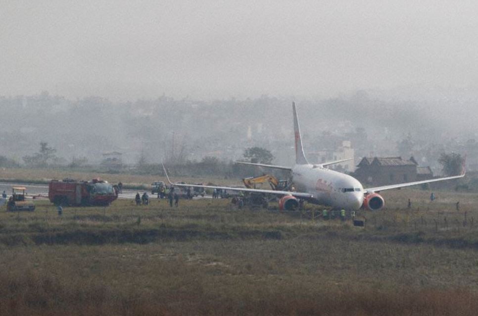 9M-LNJ 737-900ER Runway excursion after RTO