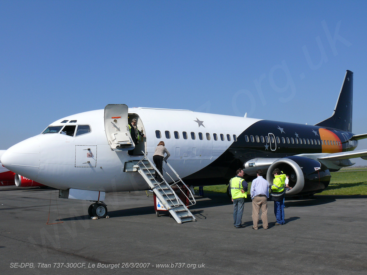 SE-DPB Titan Airways Boeing 737-300CF